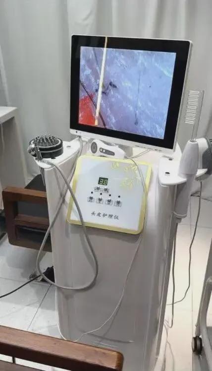 社区理发店藏隐秘消费链；老人情感需求遭精准捕获；高额支出敲响警钟。