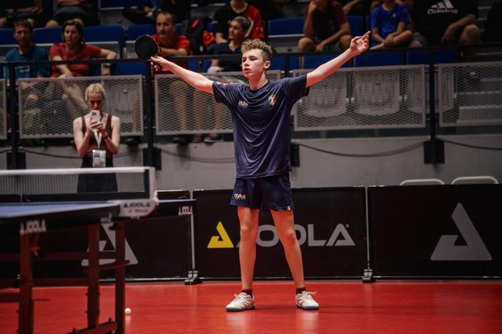  欧洲乒坛新秩序：15岁小将法索的技术与战术模型分析 体育新闻