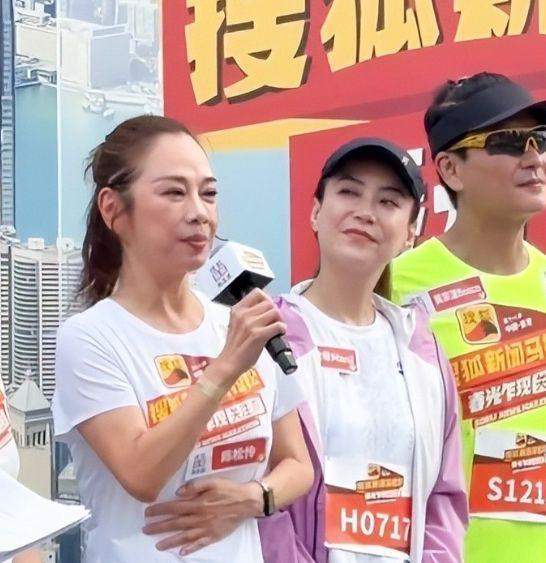  户外运动场景的体态解码：从明星演化逻辑看自律的边际效应 IT技术