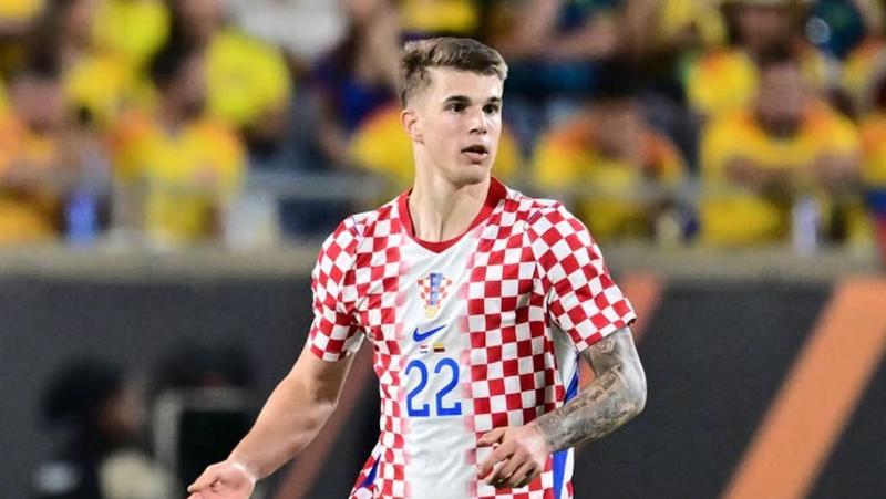 【深度解析】战术适配与技术门槛：巴萨中卫引援的目标画像与路径推演 体育新闻