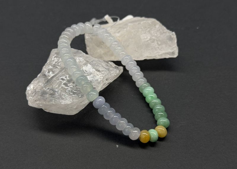  翡翠种水深度解析：晶体结构与透明度的科学关系 时尚用品