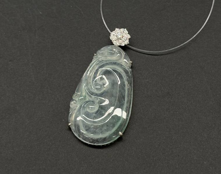  翡翠种水深度解析：晶体结构与透明度的科学关系 时尚用品