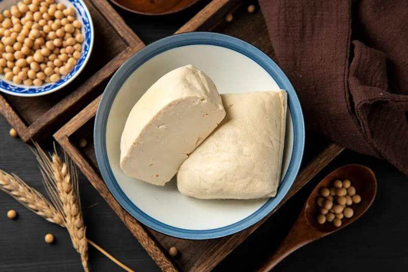  【成分解密】豆制品蛋白质密度深度测评：豆皮登顶背后的营养逻辑 健康养生
