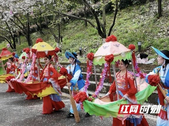  从涉江楼到县政府码头：「线上种草+线下体验」文旅模式深度拆解 文化旅游