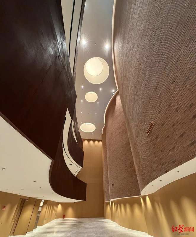  从工业锈带到艺术秀场：中演·成都大剧院技术规格深度解析 文化旅游