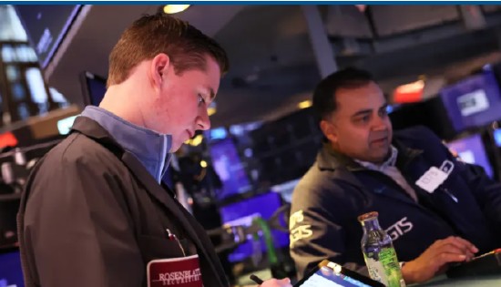  油价飙升下的市场博弈：纳指期货0.4%跌幅背后的深层逻辑 股票财经